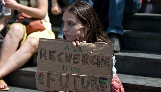 La fin de la gérontocratie politique sera-t-elle favorable à la jeunesse française ?